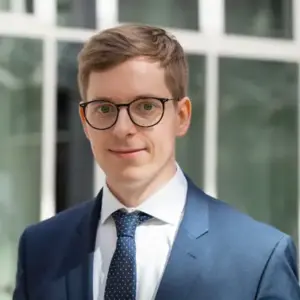 ETL Agrar Forst - Steuerberatung für Agrar & Forst Wegbereiter und Wegbegleiter: Arne Ropers, Steuerberater Geschäftsführer der ETL Agrar & Forst GmbH. Die Steuerberatung Landwirtschaft und Forstwirtschaft spezialisierten Berater von ETL Agrar & Forst sind die idealen Partner für Unternehmen der Land- und Forstwirtschaftsbranche.